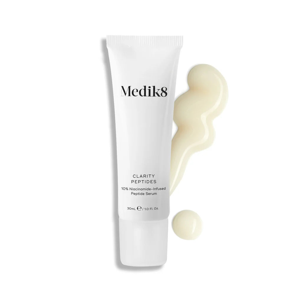 Medik8 Sale. Medik8 Clarity Peptides Helps to balance oil production and bacteria to tackle the look of blemishes and congestion. Contains Niacinamide, Zinc PCA and Hyaluronic Acid